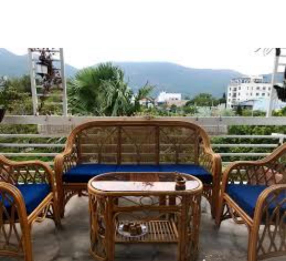 Con Son Island Home Chi Khu Co Ong Exterior foto